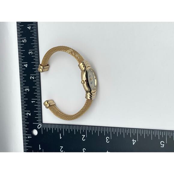 Alto Quartz Cuff Bracelet Womens Watch 22mm - Fresh Battery - Marble Like Face - Picture 10 of 10